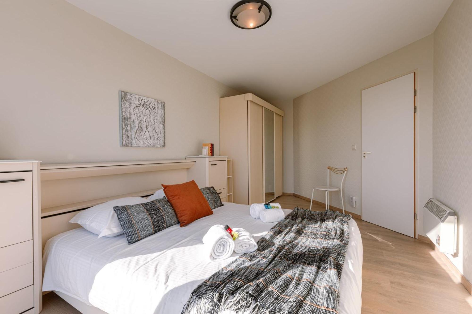 Huswell - Spacious & Modern Sea View Apartment With Garage Ostenda Esterno foto