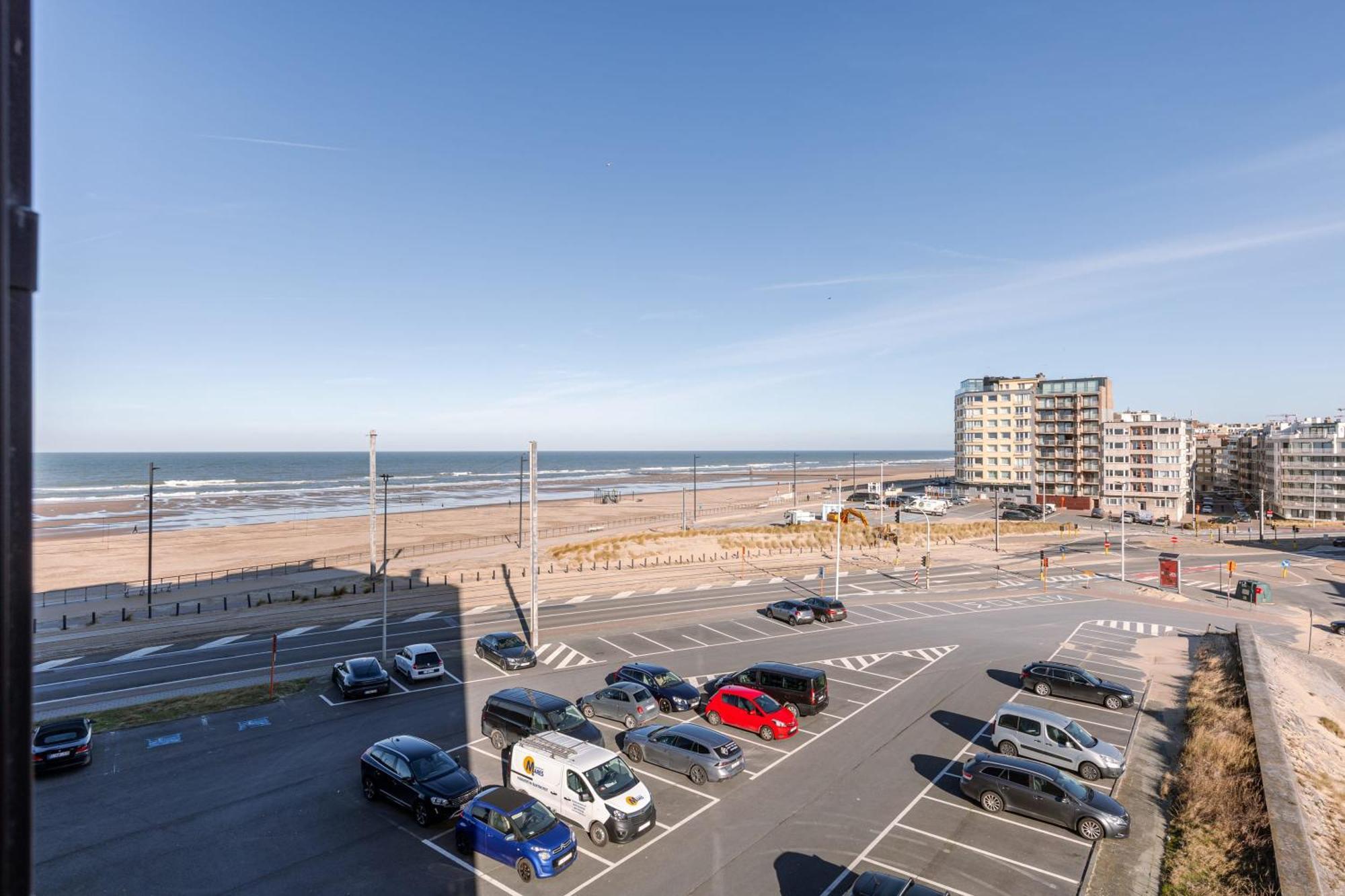 Huswell - Spacious & Modern Sea View Apartment With Garage Ostenda Esterno foto