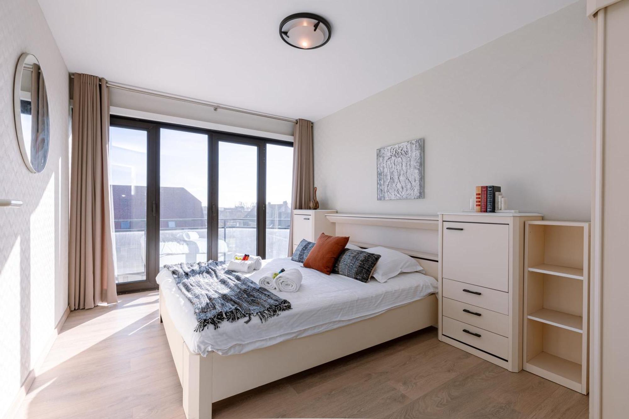 Huswell - Spacious & Modern Sea View Apartment With Garage Ostenda Esterno foto